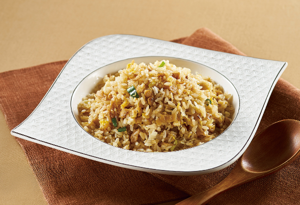 Stir-fried rice with dried turnips