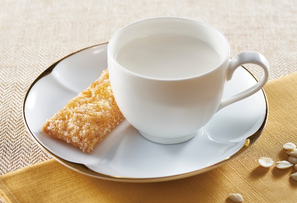 Almond Peanut Milk with Fried Dough